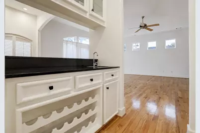 1412 Castle Court #A, Houston, TX 77006 - Photo 12