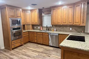 2509 Hutchins Ln, El Campo, TX 77437 - Photo 12
