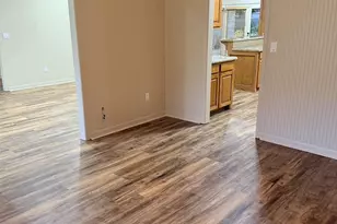 2509 Hutchins Ln, El Campo, TX 77437 - Photo 8