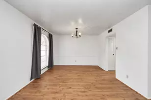 2223 Fairgreen Dr, Missouri City, TX 77489 - Photo 8