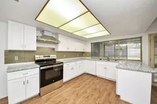 2223 Fairgreen Dr, Missouri City, TX 77489 - Photo 4