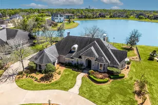 843 Royal Lakes Blvd, Richmond, TX 77469 - Photo 2
