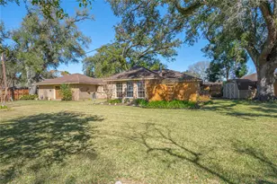 412 Narcissus St, Lake Jackson, TX 77566 - Photo 32