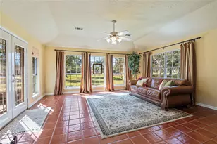 412 Narcissus St, Lake Jackson, TX 77566 - Photo 12