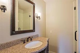 412 Narcissus St, Lake Jackson, TX 77566 - Photo 20