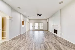 25910 Oakridge Forest Ln, Spring, TX 77386 - Photo 10