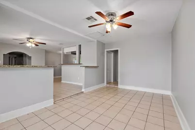 1935 Barnsley Lane, Houston, TX 77088 - Photo 14