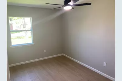 2627 32nd Avenue N, Texas City, TX 77590 - Photo 8