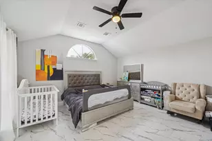 11306 Avon Pl, Houston, TX 77066 - Photo 14