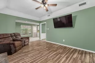 311 E Linn St, Huntington, TX 75949 - Photo 8