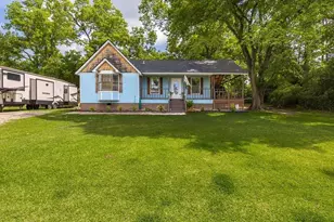 311 E Linn St, Huntington, TX 75949 - Photo 2