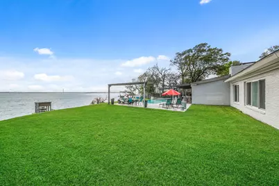 138 N Burnett Drive, Baytown, TX 77520 - Photo 26