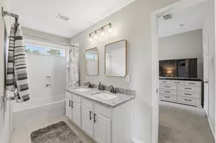 21812 Grand Lancelot Dr, Kingwood, TX 77339 - Photo 16