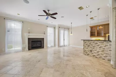 6210 Sutherland Square, Houston, TX 77081 - Photo 6