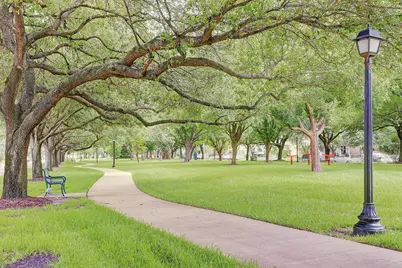6210 Sutherland Square, Houston, TX 77081 - Photo 30