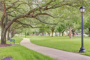 6210 Sutherland Square, Houston, TX 77081 - Photo 30