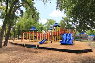 6210 Sutherland Square, Houston, TX 77081 - Photo 36
