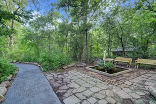 6210 Sutherland Square, Houston, TX 77081 - Photo 38