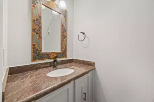 10204 Longmont Dr, Houston, TX 77042 - Photo 16