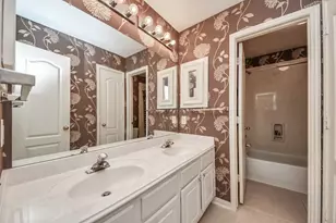 156 Greenridge Cir, League City, TX 77573 - Photo 10