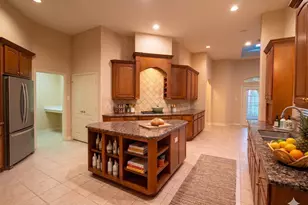 10327 Earlington Manor Dr, Spring, TX 77379 - Photo 6