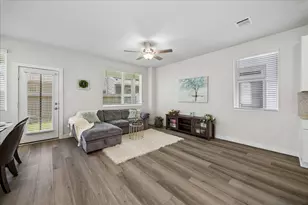 8409 Arden valley Ln, Houston, TX 77063 - Photo 14