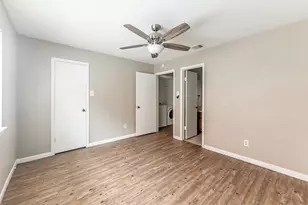 2404 Sycamore Ave, Huntsville, TX 77340 - Photo 22