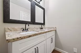 8126 Marcy Dr, Houston, TX 77033 - Photo 34