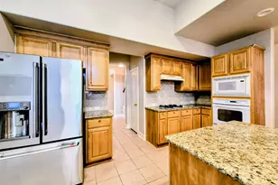 1746 Lakeside Enclave Dr, Houston, TX 77077 - Photo 8