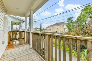 2811 Winnie St, Galveston, TX 77550 - Photo 4