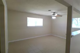 1301 Glenmore Dr, Pasadena, TX 77503 - Photo 6