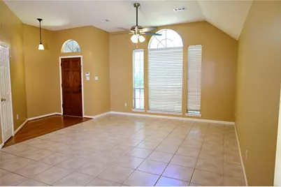 4530 Topaz Trail Drive, Sugar Land, TX 77479 - Photo 2