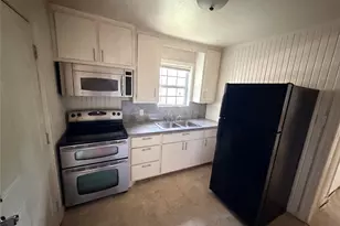 2019 Alliance St, Waller, TX 77484 - Photo 6