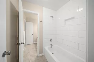 515 Tallowood Rd, Houston, TX 77024 - Photo 26