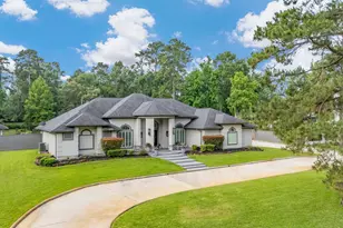 11 Turtle Cove Ct, Kingwood, TX 77346 - Photo 1