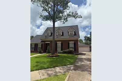 973 Southern Pass Court, Houston, TX 77062 - Photo 2