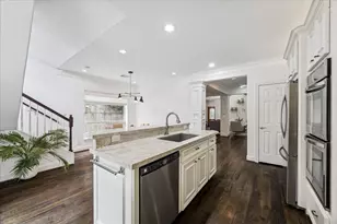 2405 Brun St, Houston, TX 77019 - Photo 10