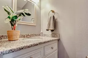 1212 Fairview Ave, Houston, TX 77006 - Photo 14
