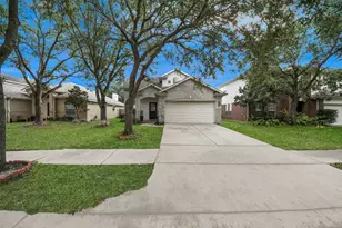 16635 Greenbriar Point Ln, Houston, TX 77095 - Photo 4