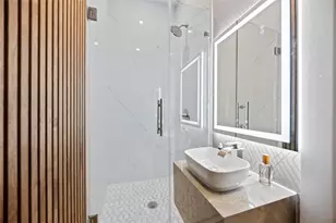 1711 Allen Pkwy, Houston, TX 77019 - Photo 14