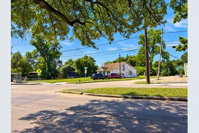 7713 Airline Drive, Houston, TX 77037 - Photo 12