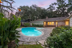 5826 Pine Arbor Dr, Houston, TX 77066 - Photo 2