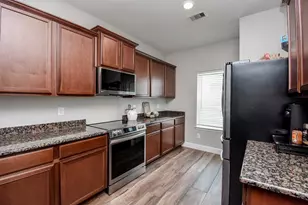 12213 Midship Ln, Texas City, TX 77568 - Photo 16