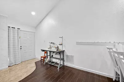13025 Leader Street, Houston, TX 77072 - Photo 8