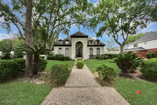 8302 Candlegreen Ln, Houston, TX 77071 - Photo 2