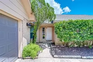 2723 Colony Dr, Sugar Land, TX 77479 - Photo 4