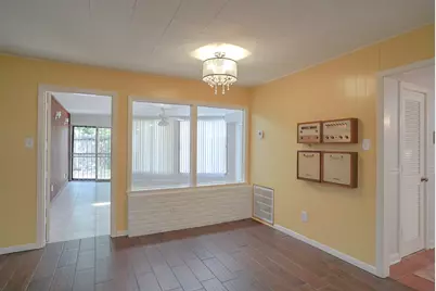 7914 Braes Meadow Drive, Houston, TX 77071 - Photo 12
