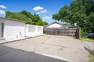 7914 Braes Meadow Dr, Houston, TX 77071 - Photo 2