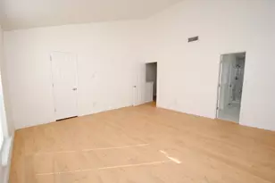 7868 Green Lawn Dr, Houston, TX 77088 - Photo 10