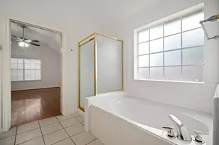 902 W Palmcrest Ct, Pearland, TX 77584 - Photo 14